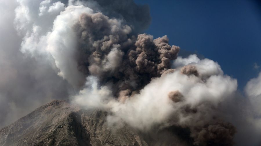 Wybuch wulkanu Sinabung w Indonezji, fot. Getty Images/Kiki Cahyadi/Anadolu Agency