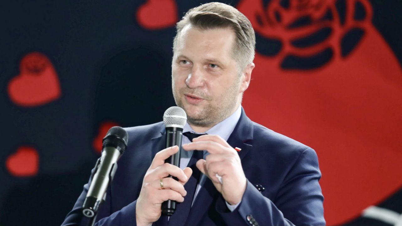 Minister Czarnek o homofobii: Polacy dokładnie wiedzą, co jest normalne - Vimarsana News