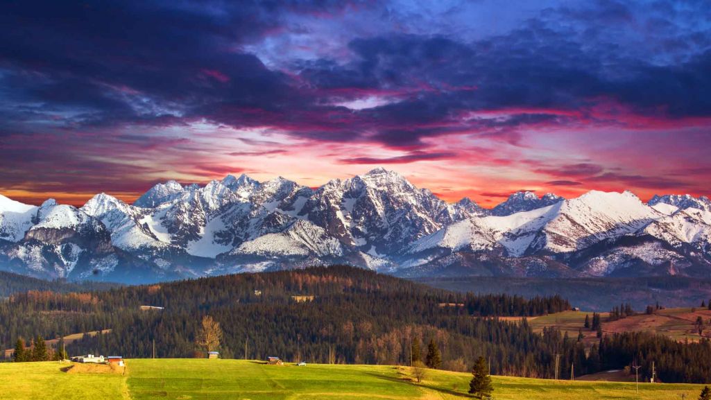 W górach zanotowano już pierwsze oznaki zimy. Kiedy dotrze ona do pozostałych części kraju? Fot. Piotr Krześlak/ Shutterstock