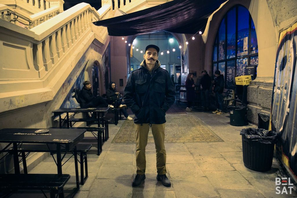 Беларускі добраахвотнік Яўген Жураўскі з пазыўным Салам. Варшава, Польшча. 29 кастрычніка 2023 года. (Фота: Аліса Ганчар / Белсат)