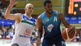 Szymon Szewczyk, Alade Aminu (fot. PAP)