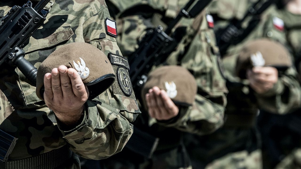 Wojsko może szczepić pacjentów lub zawozić ich na szczepienia (fot. WOT) Wojsko może szczepić pacjentów lub zawozić ich na szczepienia (fot. WOT)