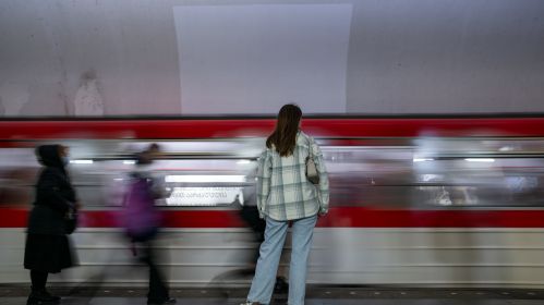 Прыбыццё цягніка на станцыі метро. Тбілісі, Грузія. 29 лютага 2024 года. Здымак мае ілюстрацыйны характар. Фота: Белсат