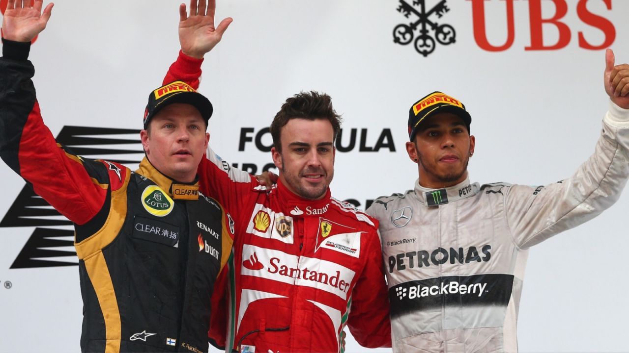 Kimi Raikkonen (Lotus), Fernando Alonso (Ferrari) i Lewis Hamilton (Mercedes)