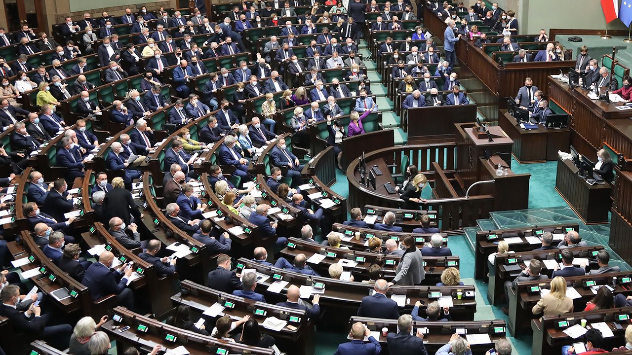 Jakie maksymalne elektoraty mogą mieć partie? Sondaż (fot. arch.PAP/Wojciech Olkuśnik) Jakie maksymalne elektoraty mogą mieć partie? Sondaż (fot. arch.PAP/Wojciech Olkuśnik)