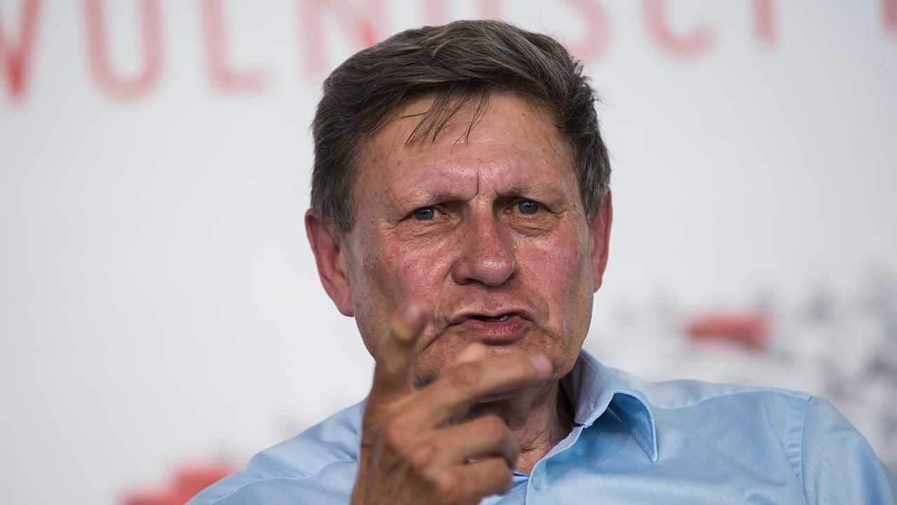 Leszek Balcerowicz Uderza W Prezydenta Andrzeja Dude Przyczynil Sie Do Tego Ze Polska Ma Reputacje Kraju Rasistowskiego Wieszwiecej Tvp Info