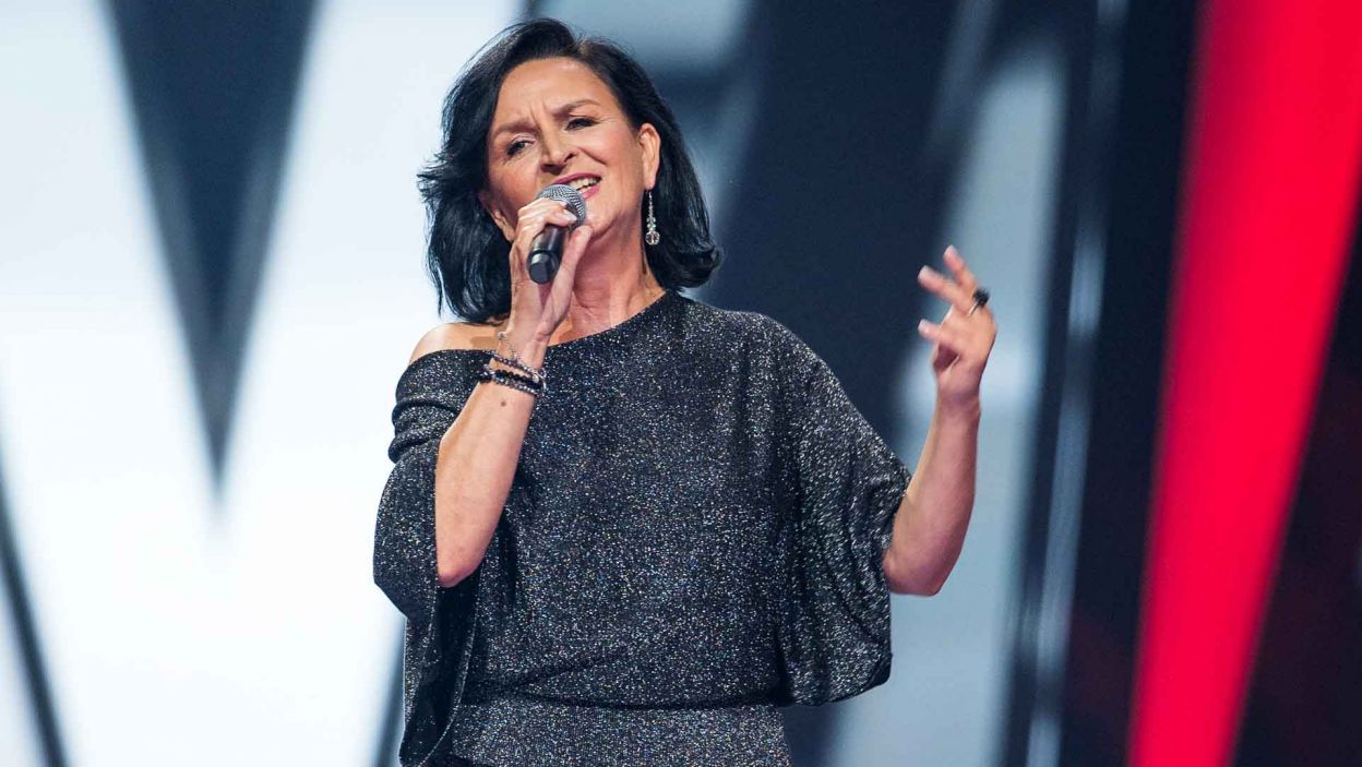 Małgorzata Kulińska postawiła na sentymentalny utwór „Tych lat nie odda nikt” z repertuaru Ireny Santor. Fot. Waldemar Kompała/ TVP