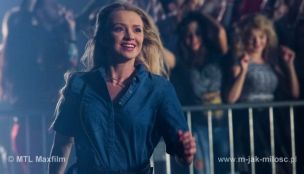 Basia Kurdej-Szatan w teledysku