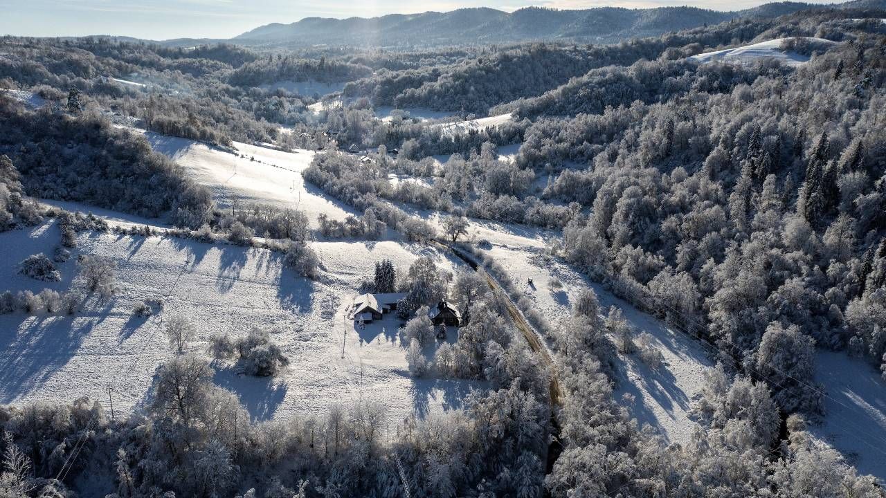 W Bieszczadach warunki zimowe (fot. PAP/Darek Delmanowicz)