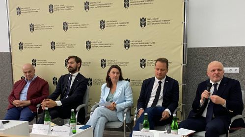 Удзельнікі дыскусіі Люблінскага трохкутніка. Фота: Каардынацыйная рада / Telegram