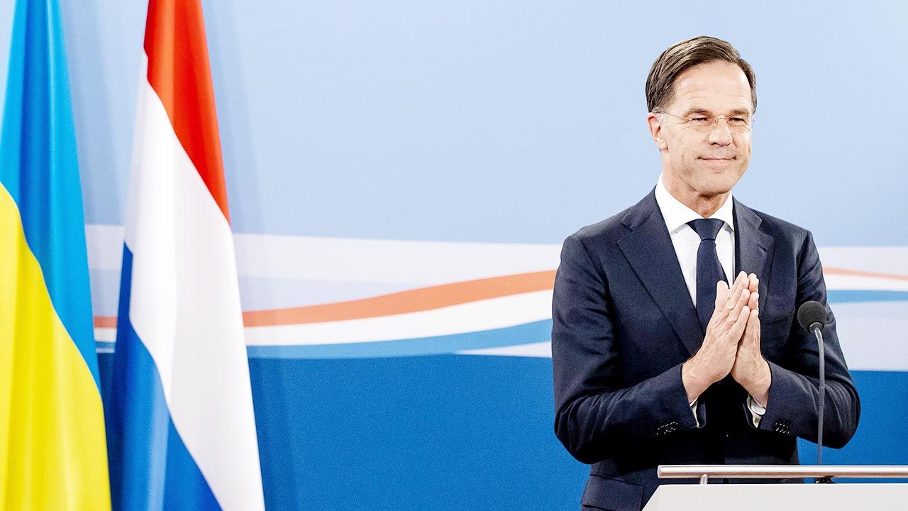 Mark Rutte przekazał, że system przyjmowania osób ubiegających się o ochronę jest kompletnie przeciążony (fot. PAP/EPA/Sem van der Wal) Mark Rutte przekazał, że system przyjmowania osób ubiegających się o ochronę jest kompletnie przeciążony (fot. PAP/EPA/Sem van der Wal)