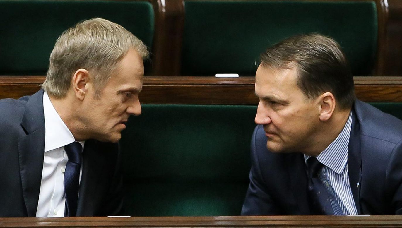 Donald Tusk i Radosław Sikorski (fot. PAP/Paweł Supernak)