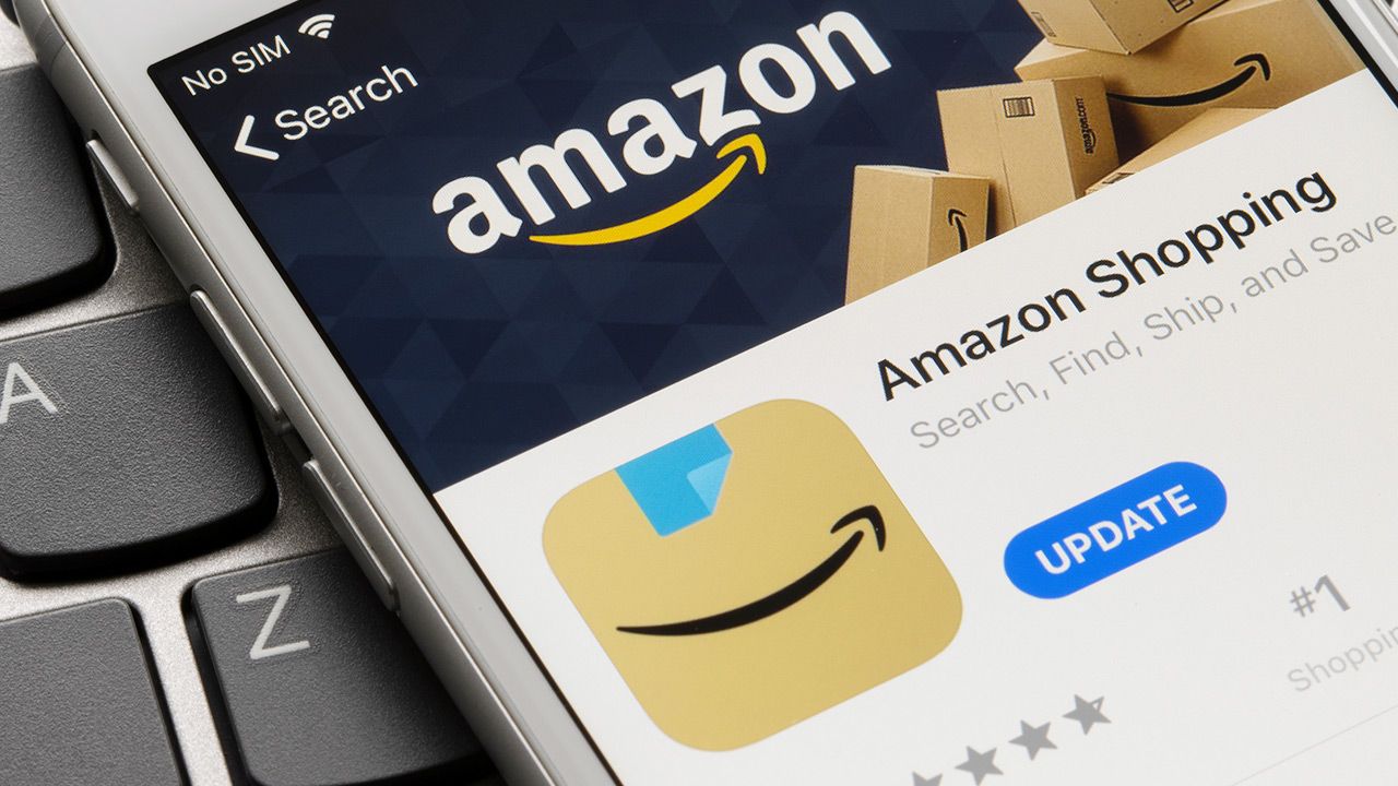 Logo aplikacji firmy Amazon budziło niedobre skojarzenia (fot. Shutterstock/Tada Images) Logo aplikacji firmy Amazon budziło niedobre skojarzenia (fot. Shutterstock/Tada Images)