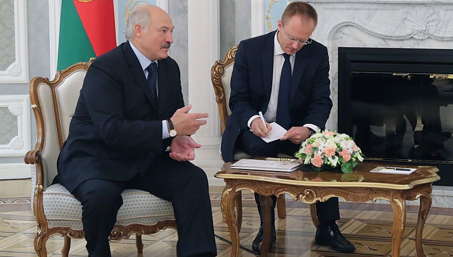 Aleksandr Łukaszenka prześladuje białoruską opozycję (fot. PAP/EPA/NIKOLAI PETROV / POOL)