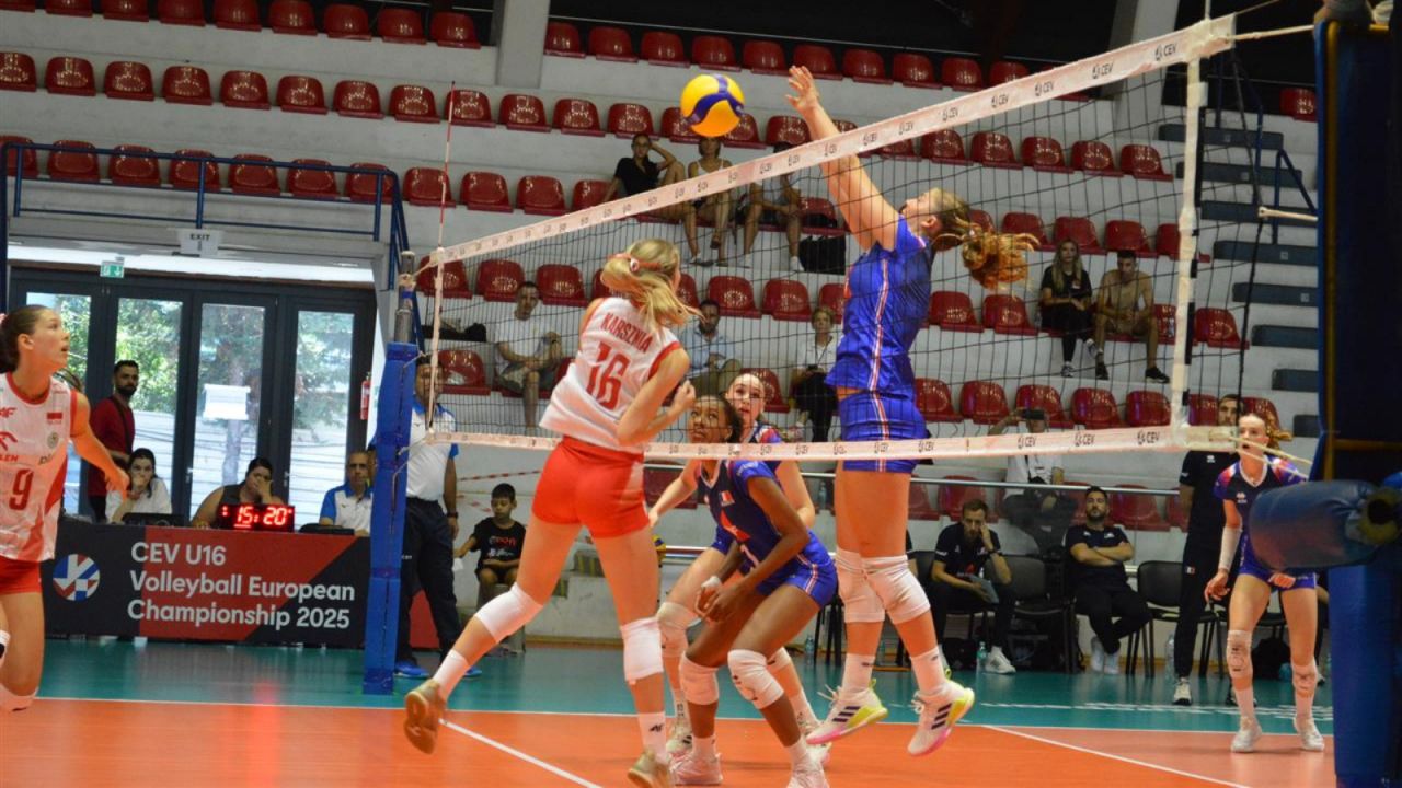 Polski udanie rozpoczęły mistrzostwa Europy U16 (fot. CEV)