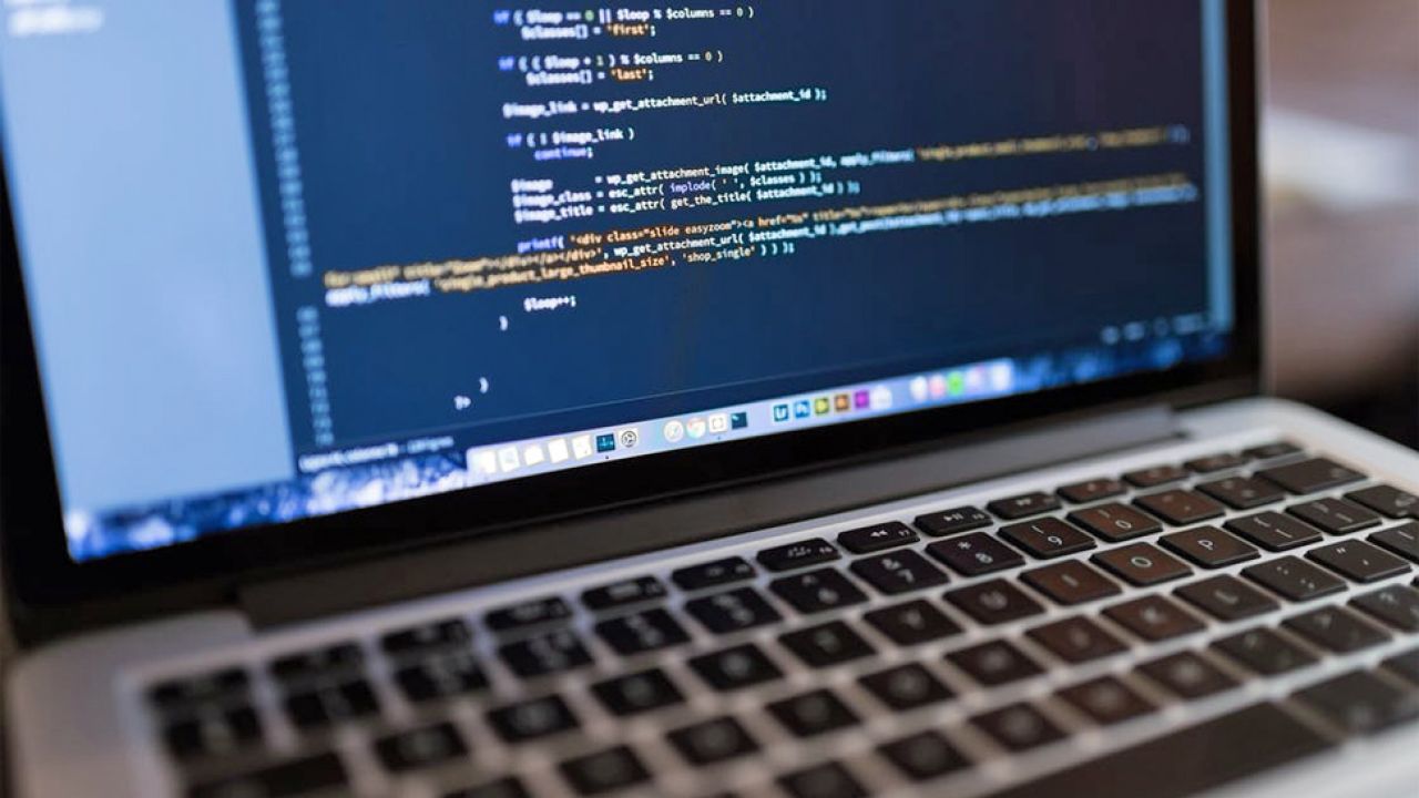 Polscy informatycy zaangażowali się w gigantyczny projekt Yesser (fot. Pexels) Polscy informatycy zaangażowali się w gigantyczny projekt Yesser (fot. Pexels)