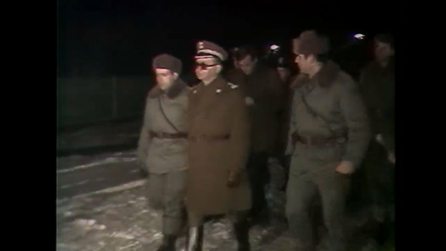 Przedstaw Oficjalne I Rzeczywiste Powody Wprowadzenia Stanu Wojennego