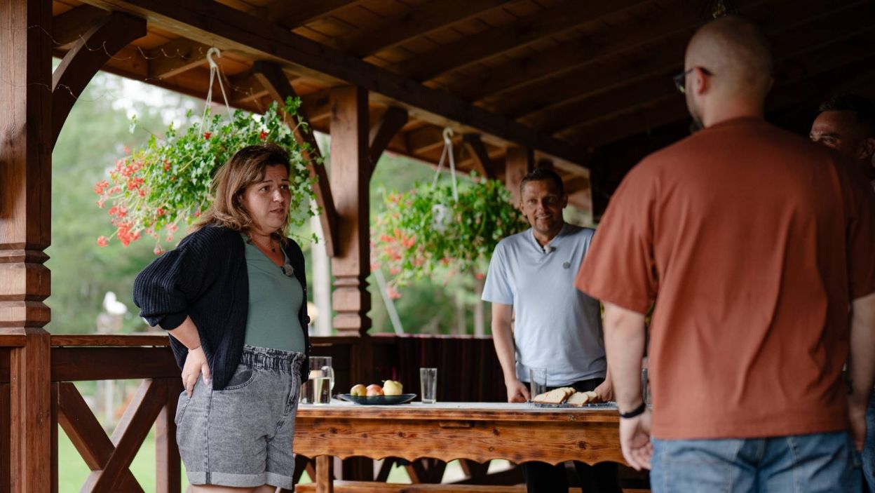 Basia zabrała Grzegorza na rozmowę w cztery oczy. To było spokojne, ale trudne pożegnanie. Fot. Piotr Matey/ TVP