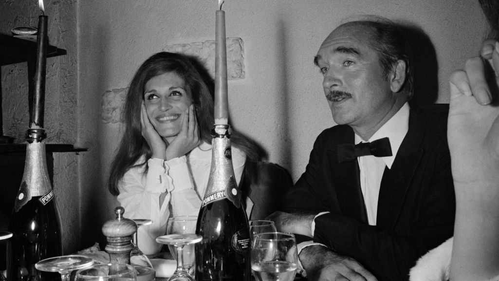 Dalida i jej partner, aktor i malarz Jean Sobieski. Fot. Henri Bureau/Sygma/Corbis/VCG/Getty Images