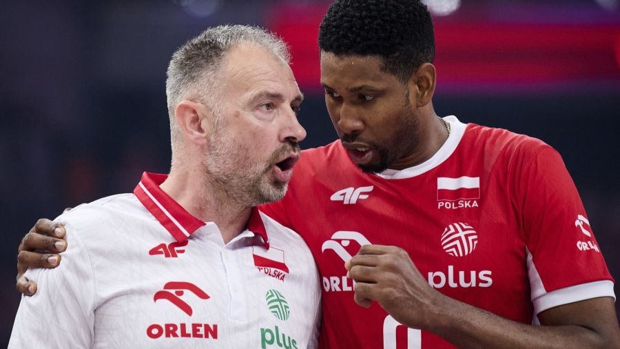 Trener Nikola Grbić zabrał na finał do Chin przyjmującego Wilfredo Leona (Fot. Adam Warżawa/PAP) 