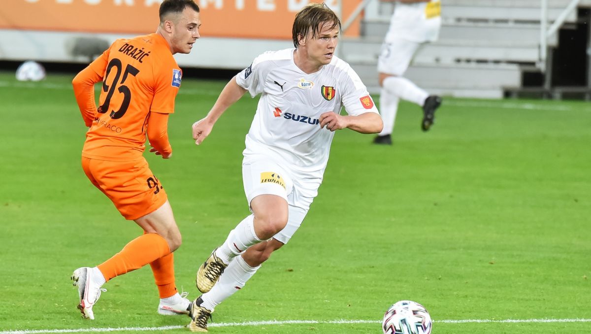 Peteri Forsell. Nietypowa sylwetka, ale też piękne gole i dobra gra (fot. 400mm.pl) Petteri Forsell w meczu Korona - Zagłębie (fot. 400mm.pl)