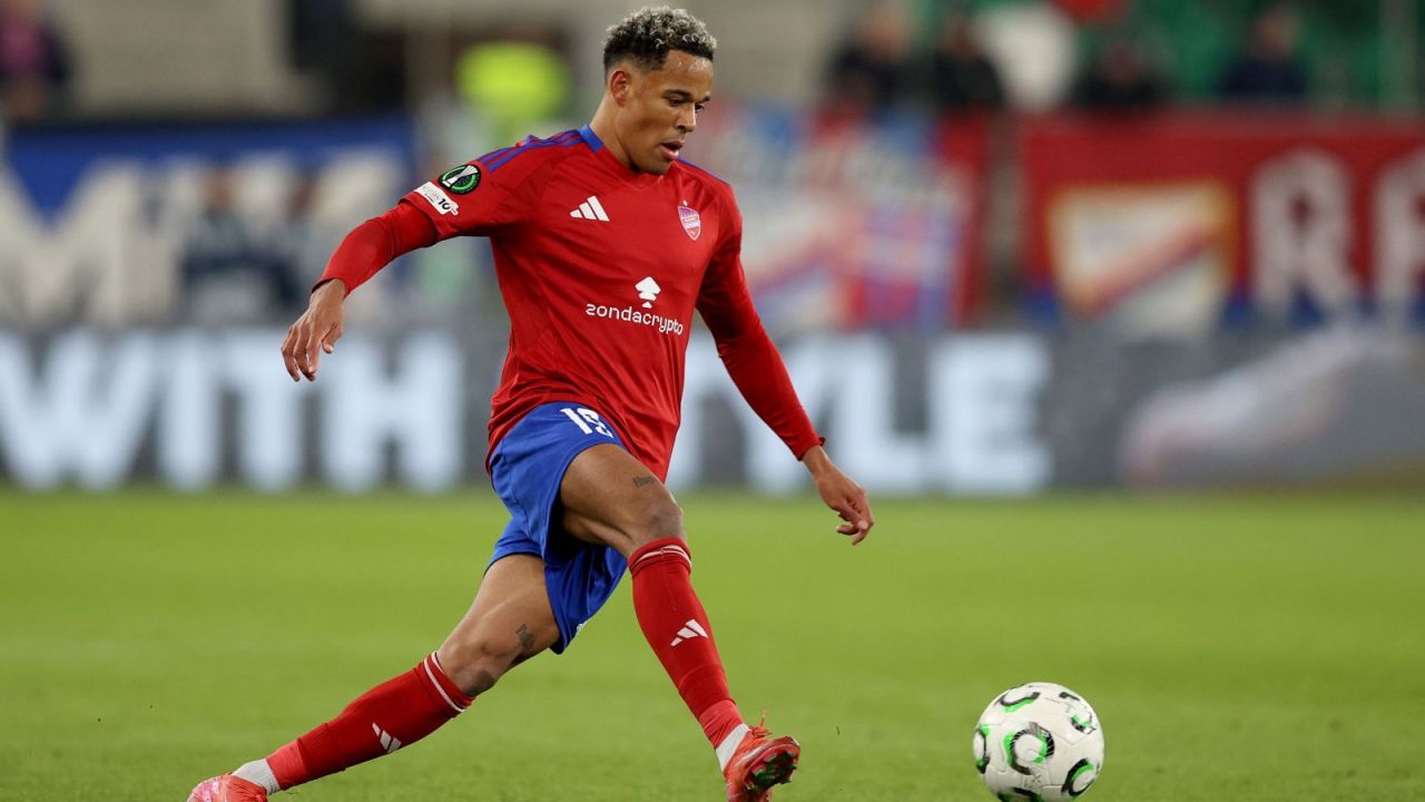 Raków Częstochowa wygrał z Universitateą Craiova w meczu pierwszej ...