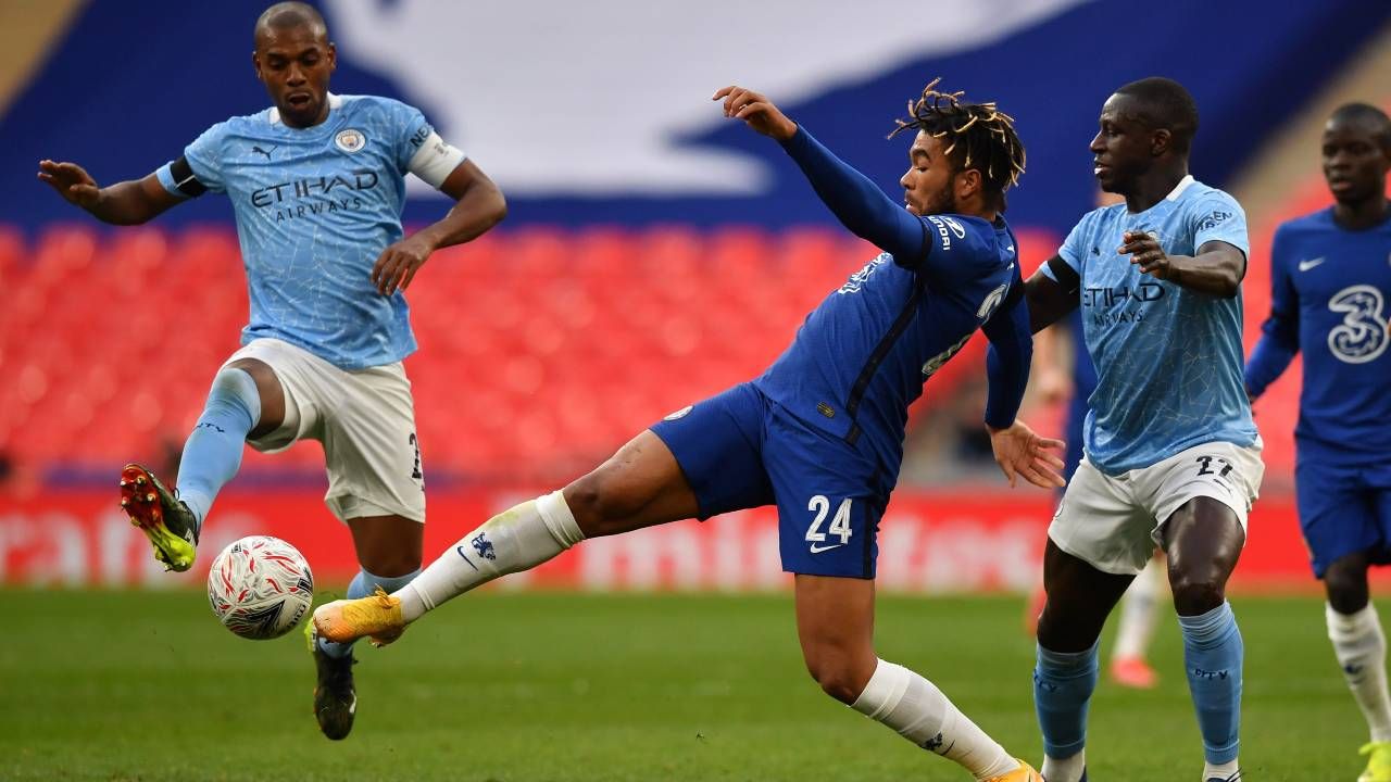 Chelsea Londyn i Manchester City zgłosiły się do Superligi, ale mogą się wycofać (fot. PAP/EPA/Ben Stansall / POOL) Chelsea Londyn i Manchester City zgłosiły się do Superligi, ale mogą się wycofać (fot. PAP/EPA/Ben Stansall / POOL)