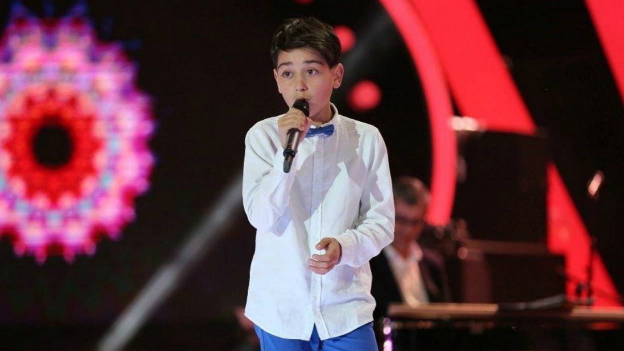 13-letni Giorgi Rostiashvili ma przed sobą duże wyzwanie. Gruzja już trzy razy stawała na najwyższym podium w konkursie Eurowizji Junior. Czy młody piosenkarz spełni oczekiwania Gruzinów? (fot. GPB)