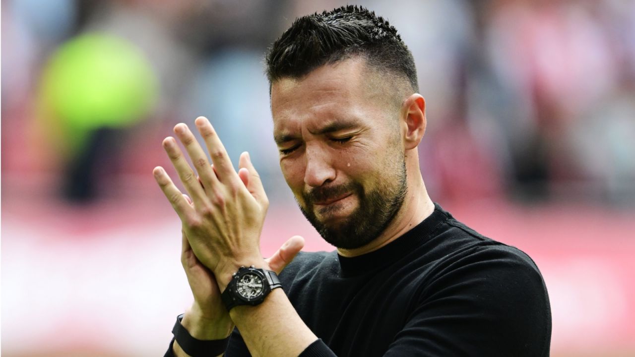 Francesco Farioli zrezygnował z funkcji trenera Ajaksu (fot. Getty Images)