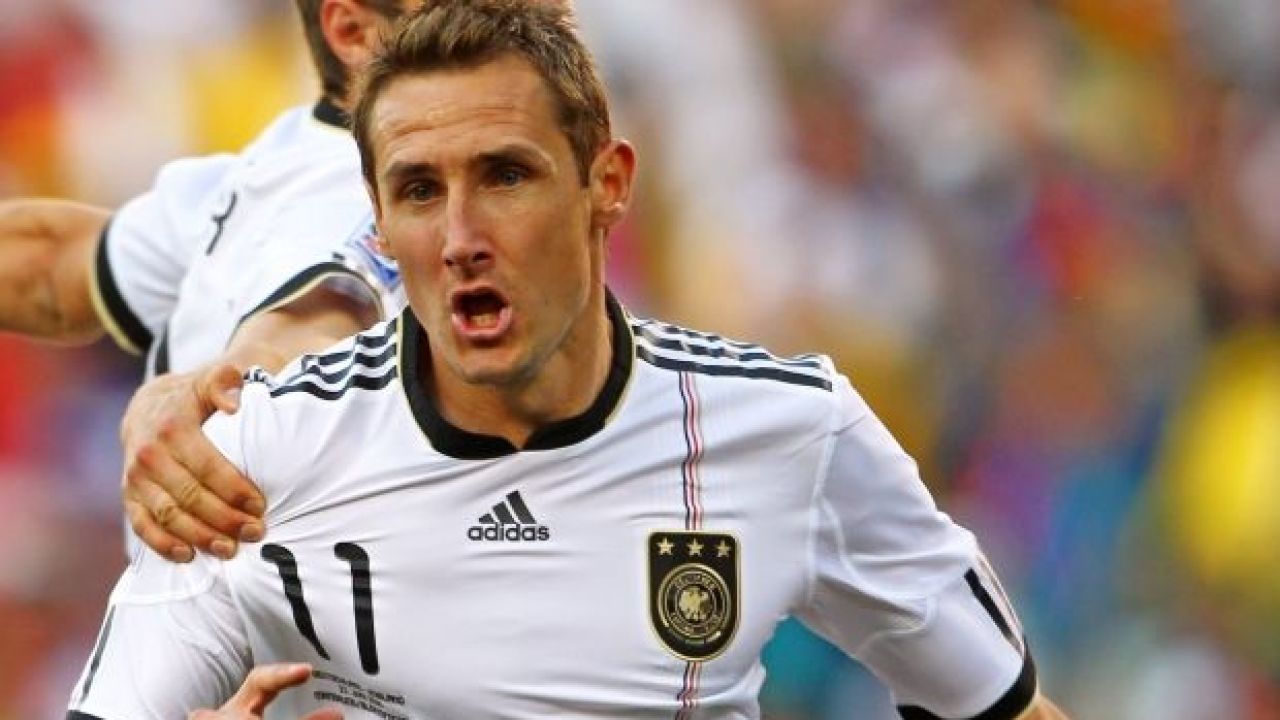 Miroslav Klose już od dziesięciu lat zdobywa bramki dla reprezentacji Niemiec (fot. PAP/EPA)