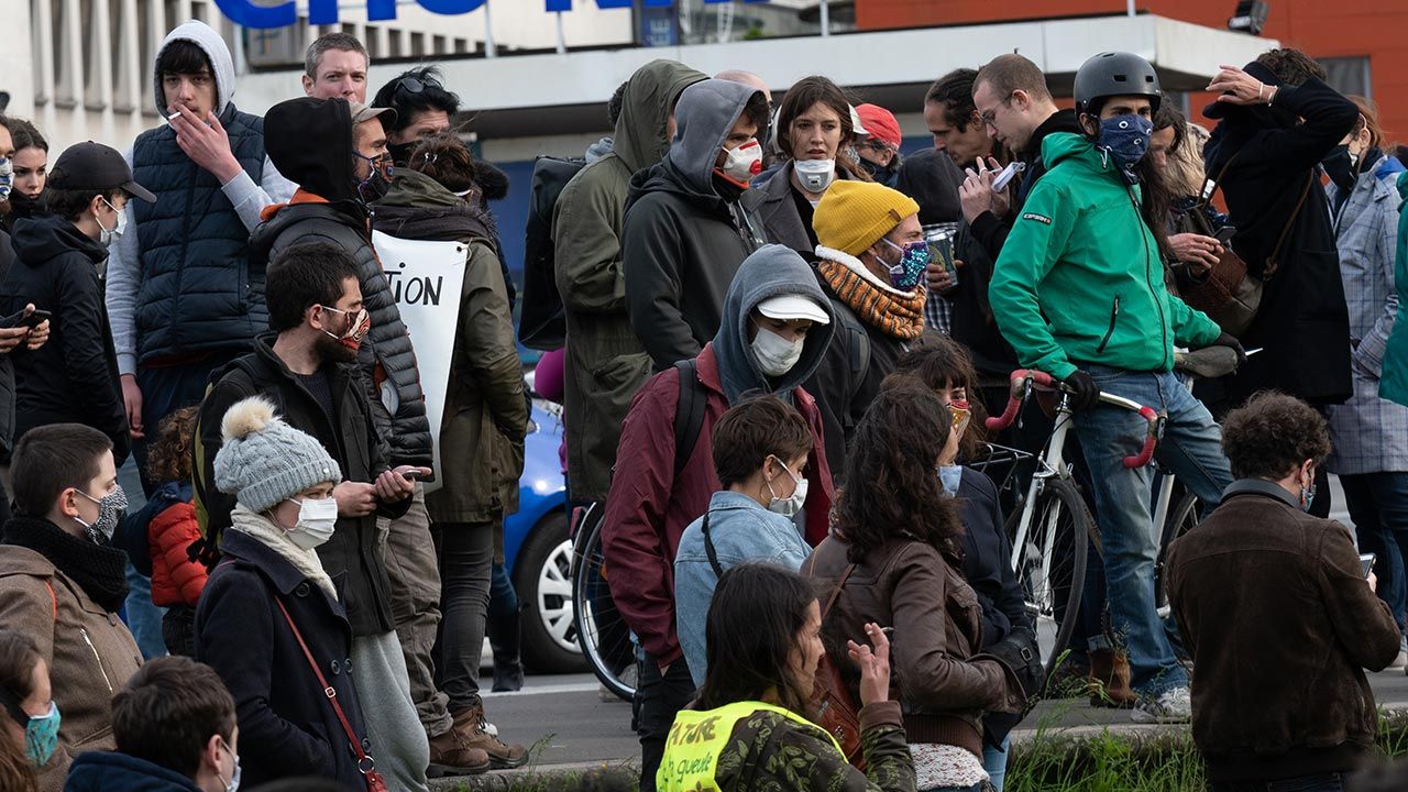 Dziennik ostrzega przed nietolerancją na francuskich uczelniach (fot. Estelle Ruiz/NurPhoto via Getty Images) Dziennik ostrzega przed nietolerancją na francuskich uczelniach (fot. Estelle Ruiz/NurPhoto via Getty Images)