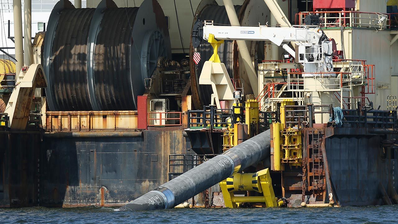 Wszystkie informacje wskazują na celowy sabotaż rurociągów Nord Stream (fot. Sean Gallup/Getty Images)