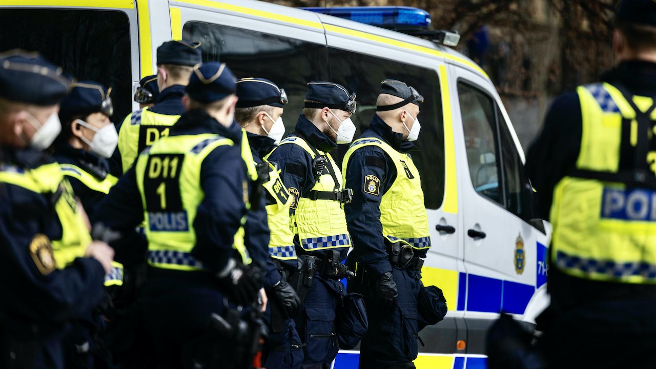 Policja aresztowała 9 uczestników strzelaniny (fot. N.Petter Nilsson/Getty Images, zdjęcie ilustracyjne) Policja aresztowała 9 uczestników strzelaniny (fot. N.Petter Nilsson/Getty Images, zdjęcie ilustracyjne)