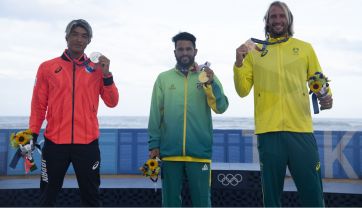 W środku Italo Ferreira (fot. Getty)