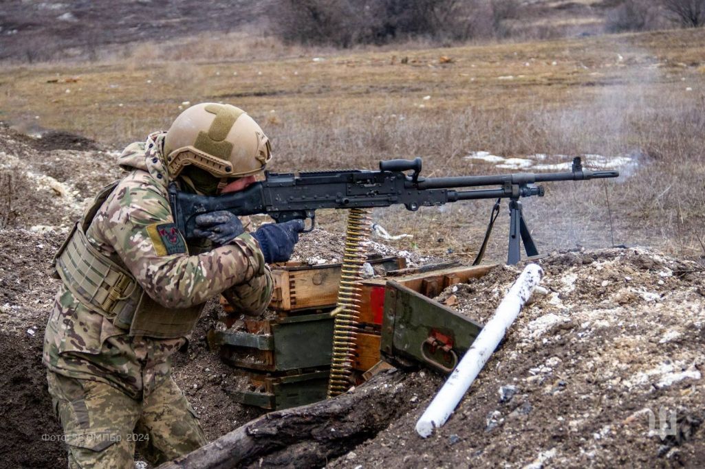Вайсковец Збройных сілаў Украіны (Фота: 56 ОМПБр / Генеральний штаб ЗСУ / Facebook)