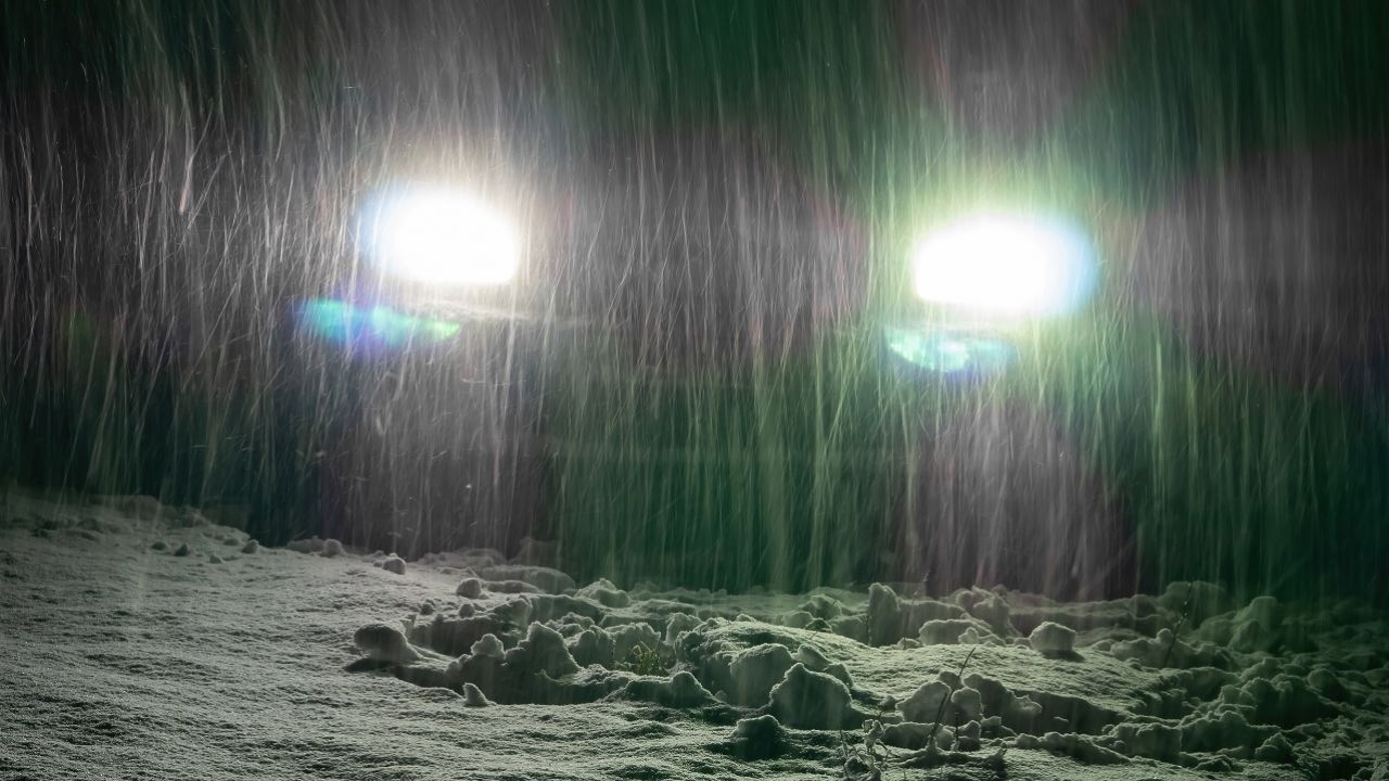 Intensywne opady śniegu nawiedzą w nocy m.in. Dolny Śląsk (fot. Shutterstock)