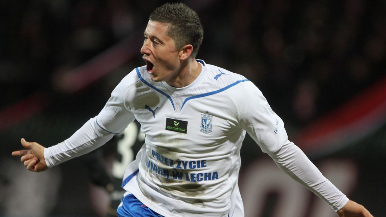 Pierwszy wielki transfer Lewandowskiego to odejście z Lecha do Borussii Dortmund za 4,5 miliona euro (fot. PAP)