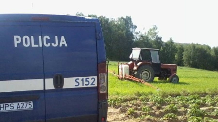 Kompletnie pijany traktorzysta awanturował się z policjantami