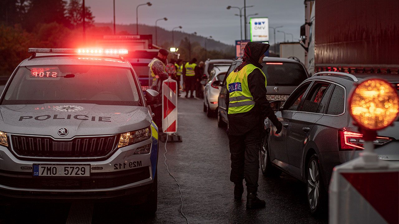 Po zatrzymaniu pijany kierowca przeprosił (fot. Lukas Kabon/Anadolu/Getty, zdjęcie ilustracyjne)