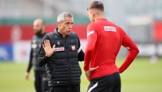 Paulo Sousa da szansę Kamilowi Grabarze podczas listopadowych spotkań? (fot. PAP)