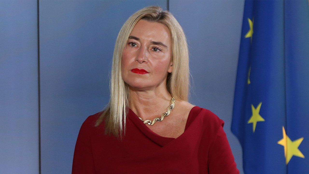 Była szefowa unijnej dyplomacji Federica Mogherini jest jedną z os&oacute;b zatrzymanych w związku ze śledztwem, w ramach kt&oacute;rego we wtorek doszło do przeszukań m.in. w siedzibie unijnej...