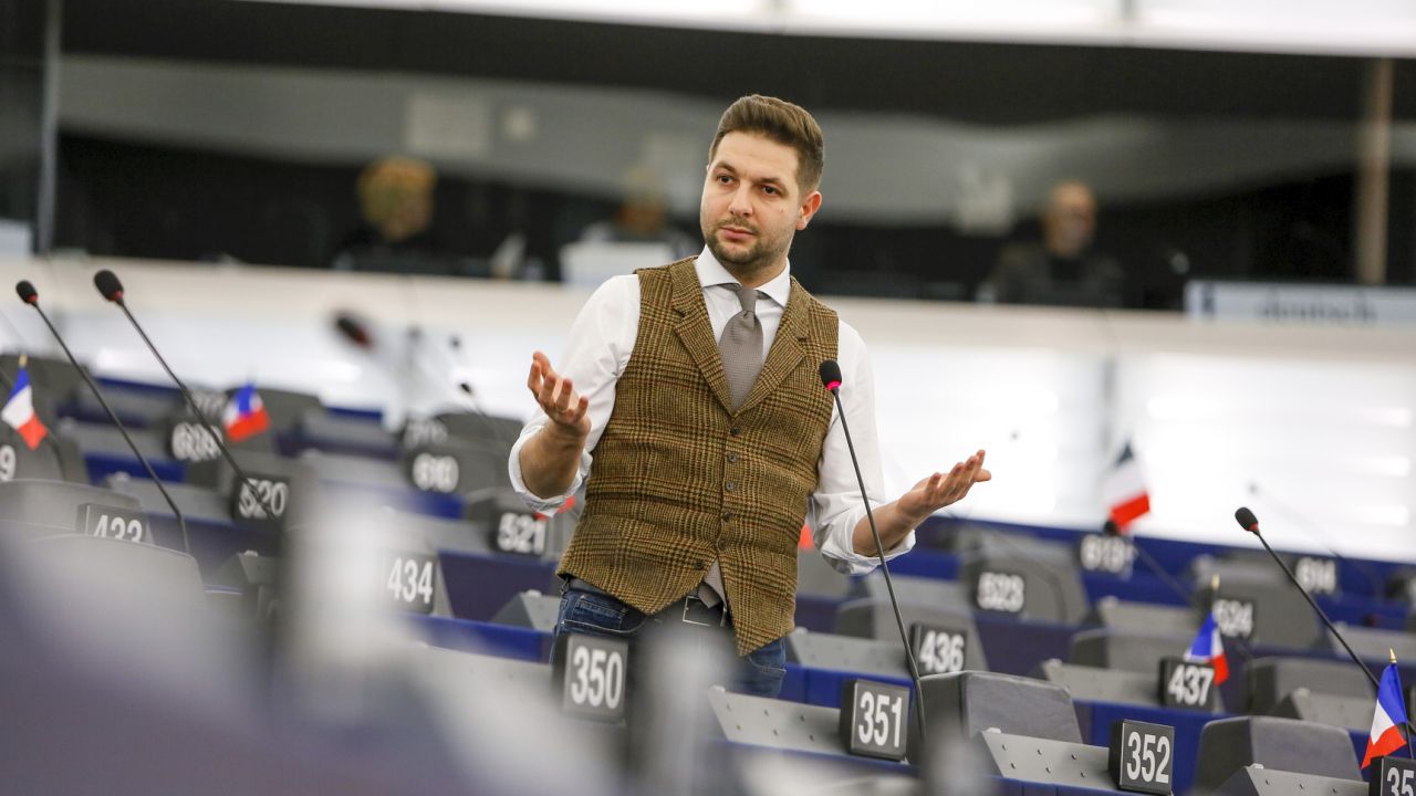 Patryk Jaki o praworządności w UE (fot. European Union 2019 - EP/Mathieu CUGNOT)