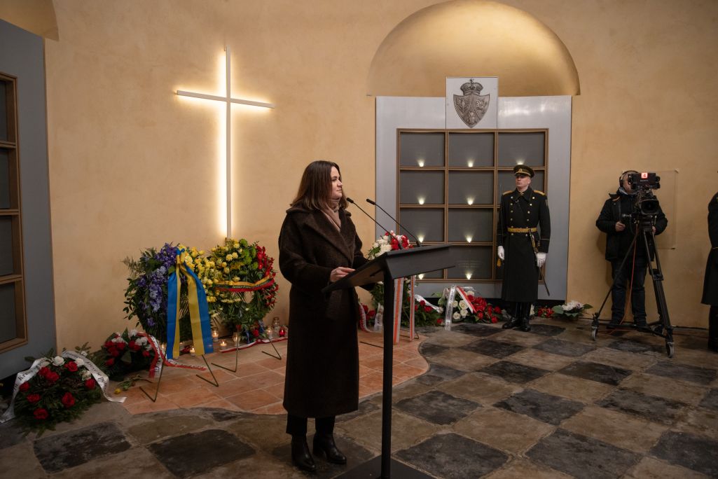 Святлана Ціханоўская выступае з прамовай у Кафедральным саборы ў Вільні, Літва. 21 студзеня 2024 года. (Фота: Офіс Святланы Ціханоўскай)