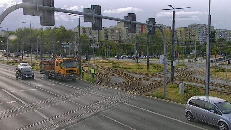 Uszkodzony pantograf uszkodził sieć trakcyjną w Bydgoszczy. (fot. ITS)