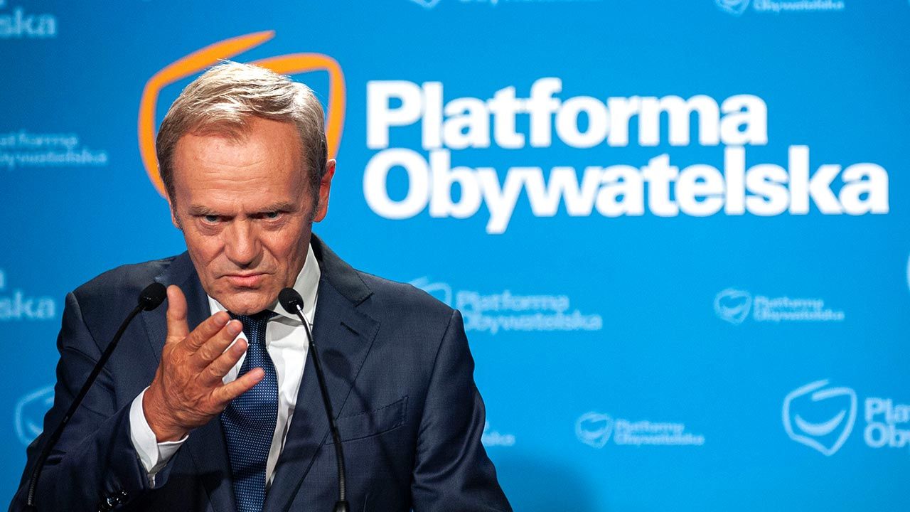 Prezes PiS o słownej agresji Tuska (fot. Forum/GRZEGORZ KRZYZEWSKI) Prezes PiS o słownej agresji Tuska (fot. Forum/GRZEGORZ KRZYZEWSKI)