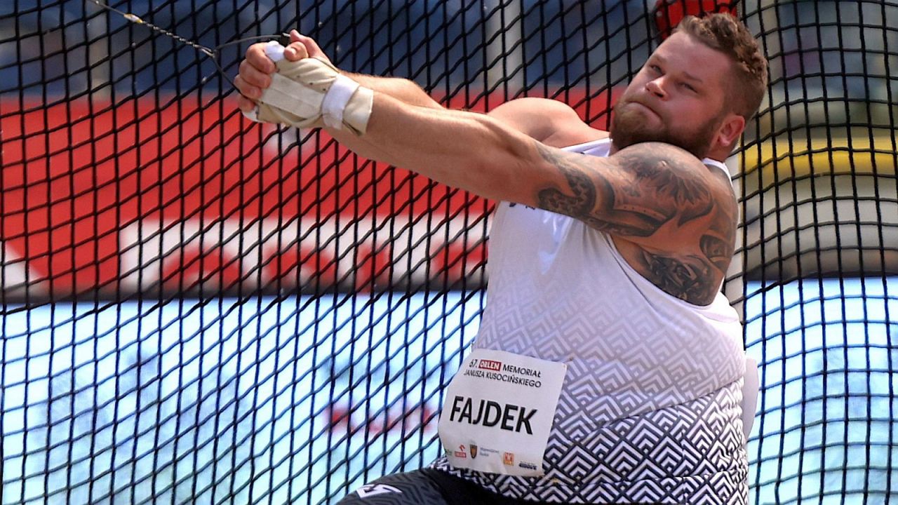 Lekkoatletyka Mistrzostwa Polski Pawel Fajdek Wyprzedzil Wojciecha Nowickiego W Ostatniej Kolejce Sport Tvp Pl