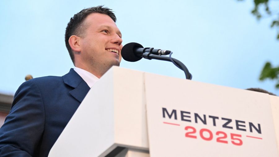 Sławomir Mentzen walczy o prezydenturę (fot. PAP/Andrzej Jackowski)