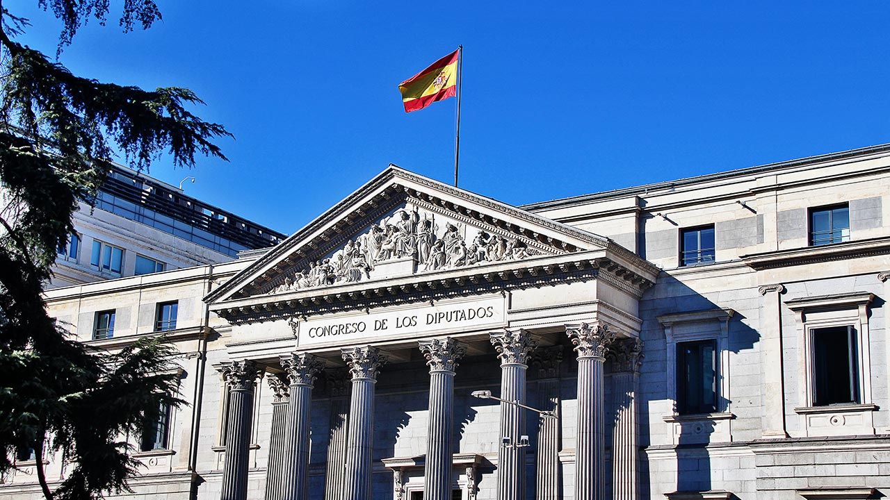Kongres Deputowanych – izba niższa dwuizbowego parlamentu hiszpańskiego (fot. Shutterstock/b-hide the scene) Kongres Deputowanych – izba niższa dwuizbowego parlamentu hiszpańskiego (fot. Shutterstock/b-hide the scene)