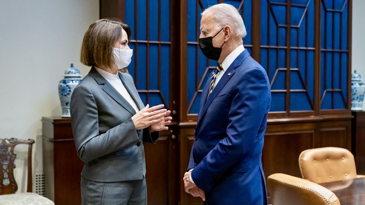 Joe Biden wyraził poparcie dla Białorusinów w ich walce o demokrację (fot. tt/@POTUS) Joe Biden wyraził poparcie dla Białorusinów w ich walce o demokrację (fot. tt/@POTUS)