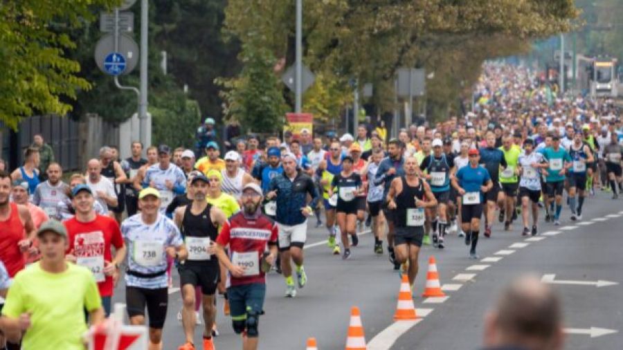 Poznań Maraton, utrudnienia dla kierowców, tramwaje (fot. Agnieszka Wójt)